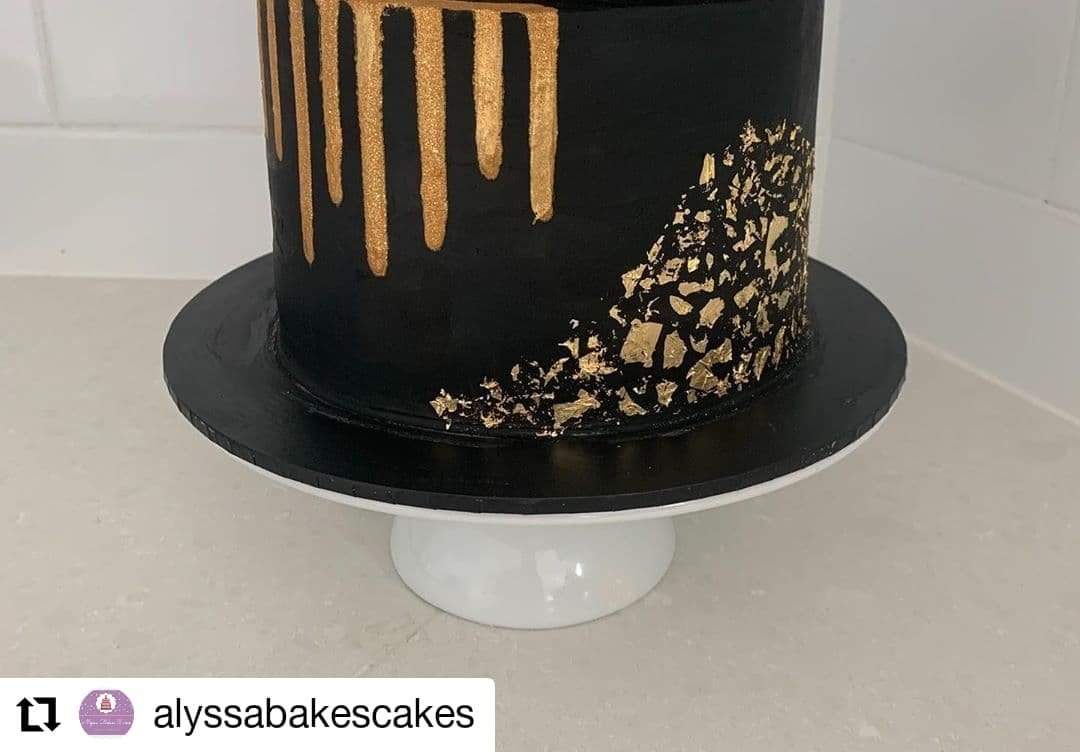 14" Inch Black Masonite (MDF) Round Cake Board