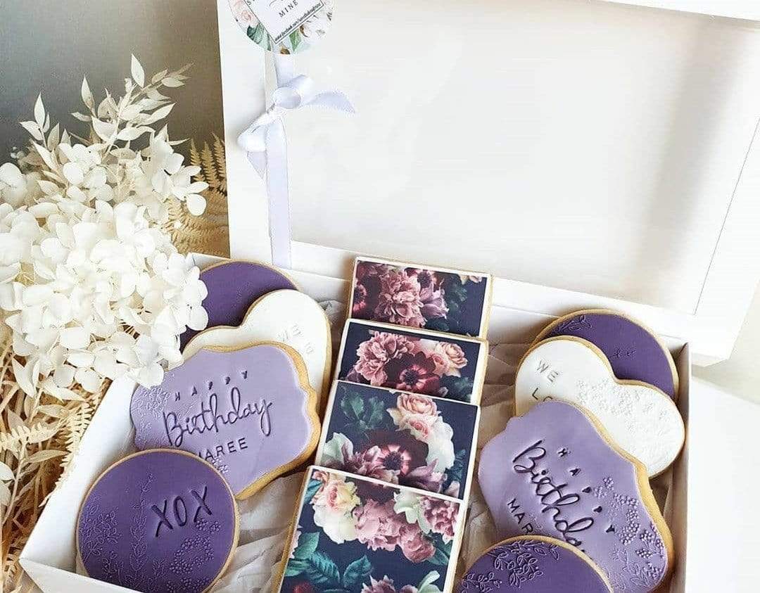 25.5 x 17.5 x 5cm Large Cookie Dessert Box with Slide Cover & Clear Window - Gloss White