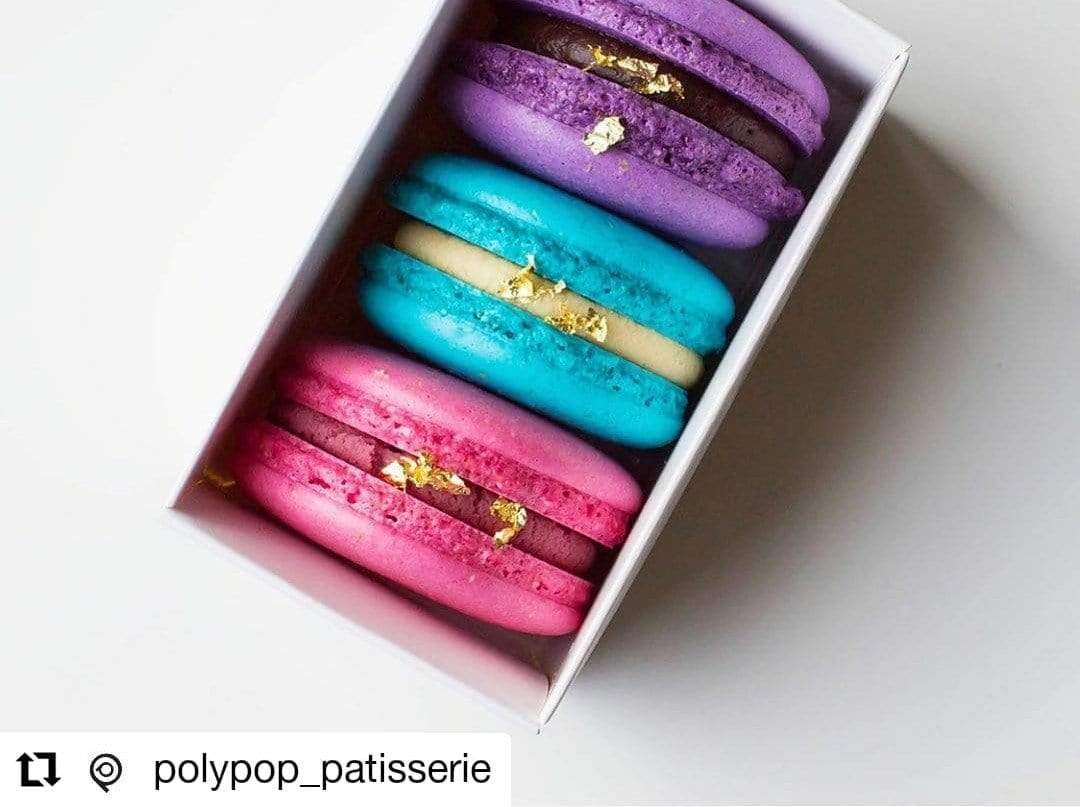 3 Macaron Dessert Box with Slide Cover & Clear Window - Gloss White