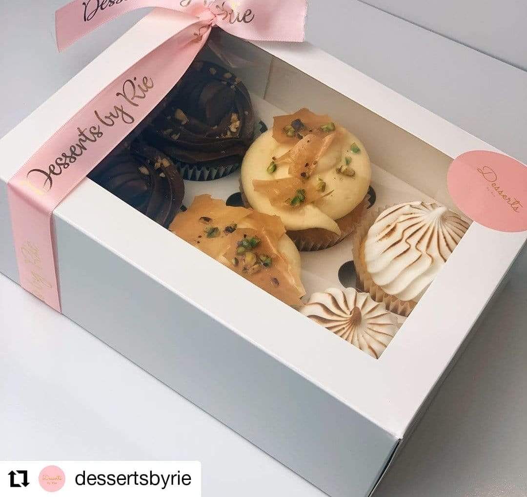 6 Regular Cupcake Boxes with Clear Window - Gloss White